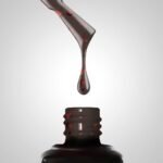 Slowianka Gel Polish 502 Red Flakes Fishnet 8g